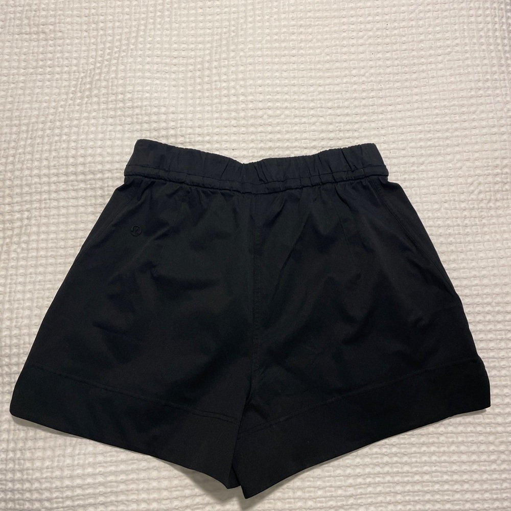 NWOT Lululemon Cinchable 3.5” Short - Picture 5 of 5